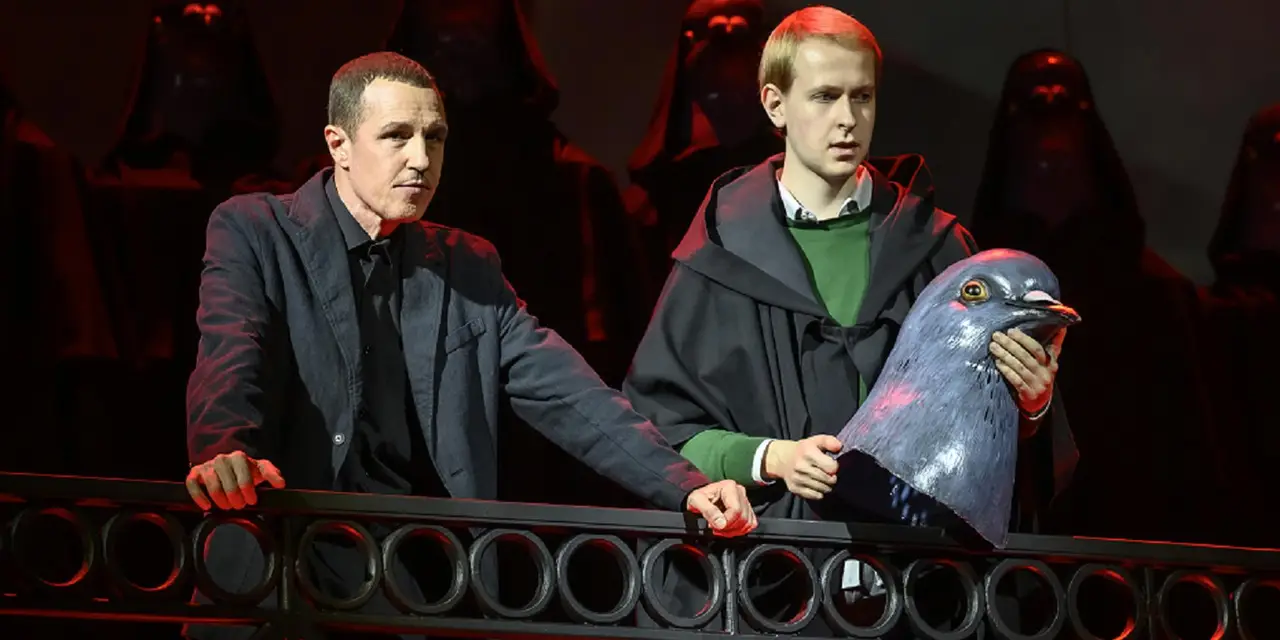 Маскарад с закрытыми глазами